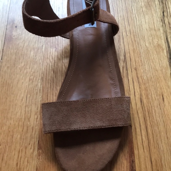 Steve Madden Sandals - Picture 4 of 6